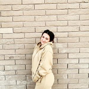 Meet your Posher, Annie